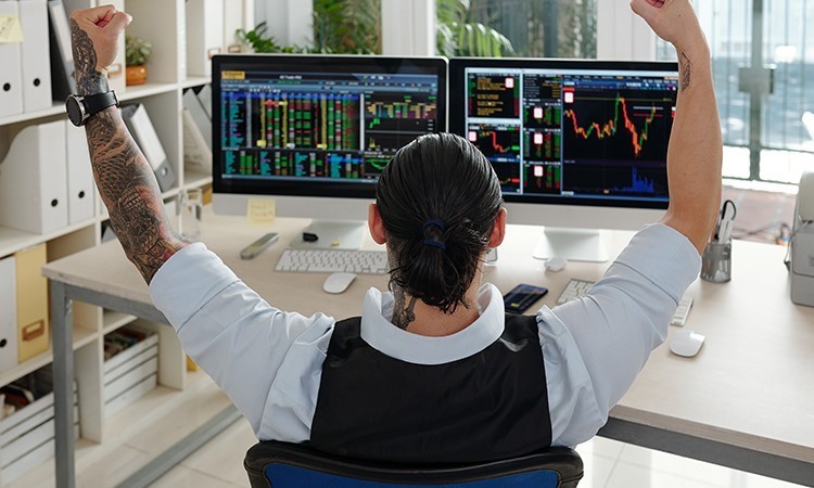 Unknown Trader Makes a Fortune on Meme Coin