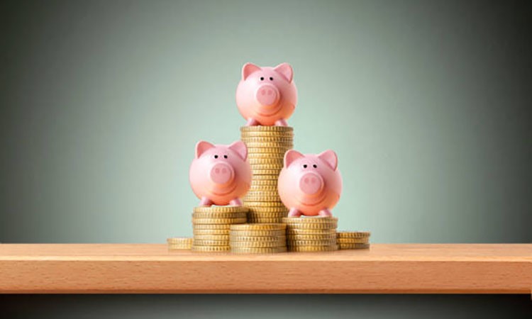 Signs of Optimism in the Crypto Market: Three Altcoins on the Horizon