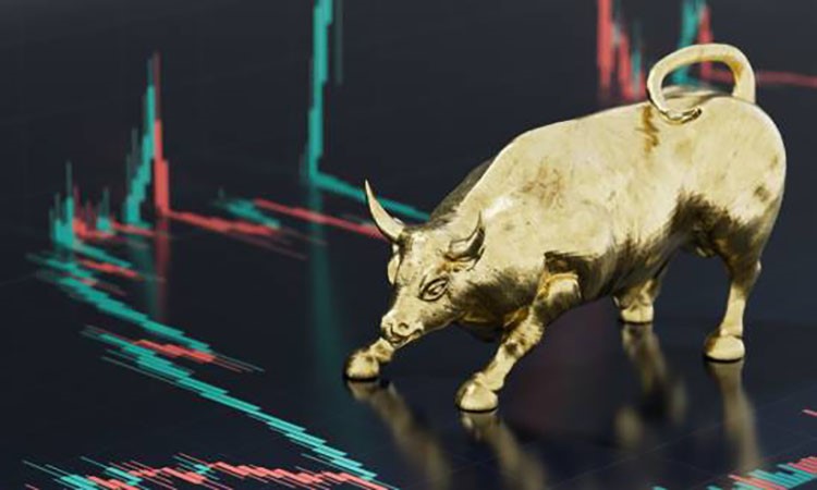 Bitcoin Outpaces Historical Data