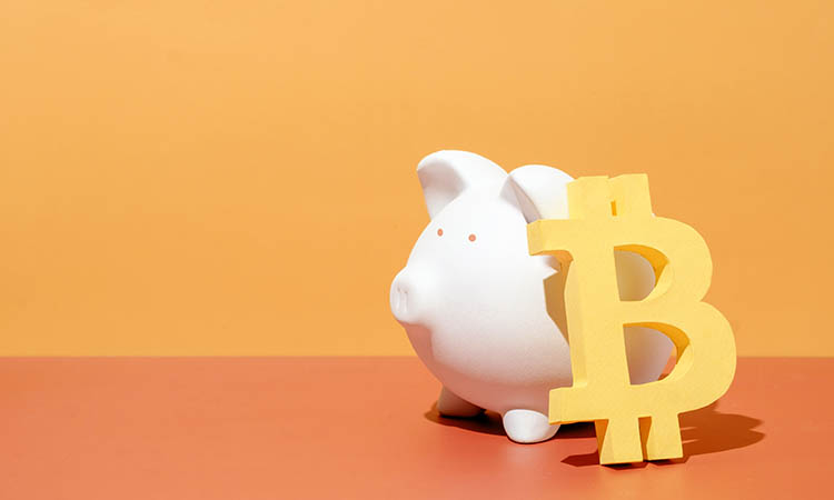Bitcoin Price Falls Amid US Recession Fears