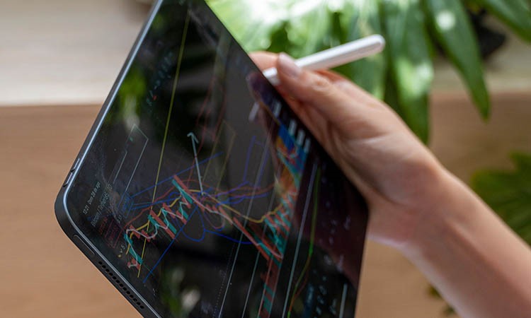 Prospects of Fantom and Helium in the Cryptocurrency Market