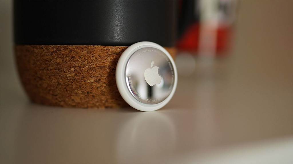 Two Women Have Filed a Lawsuit Against Apple, Claiming They Were Tracked Using AirTags