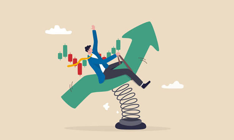 Trading Volatility: Challenges and Opportunities