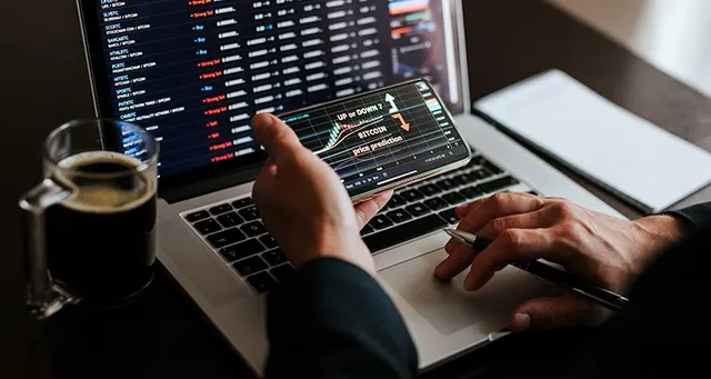 Bitcoin Holds Steady Above $64,000