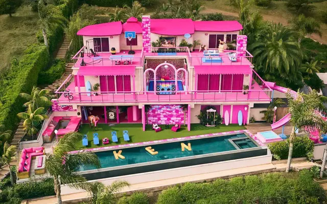 “Barbie’s Dreamhouse” Available for Rent in Malibu