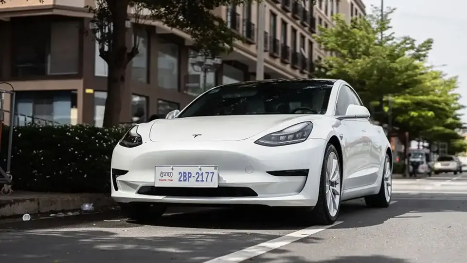Tesla’s Genius Move: Elon Musk’s New Plan to Restore Tesla’s Leadership in the EV Market